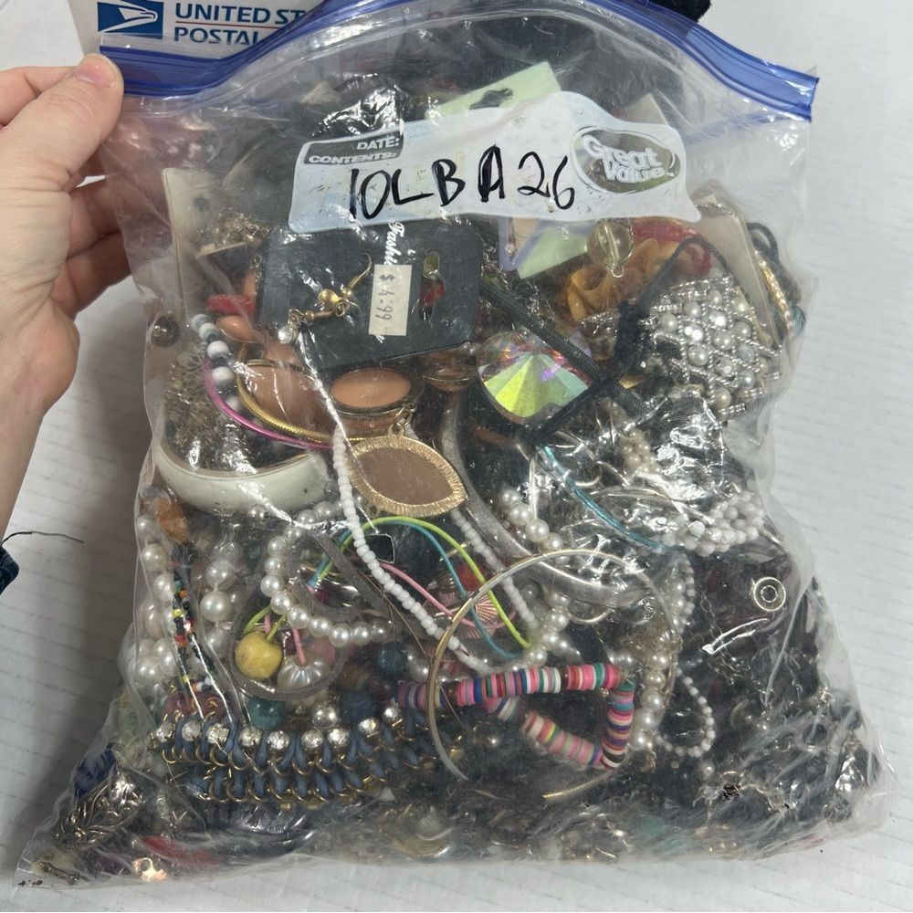 5 pound Crafters jewelry bundle vintage to current for repurpose 10LBA26
